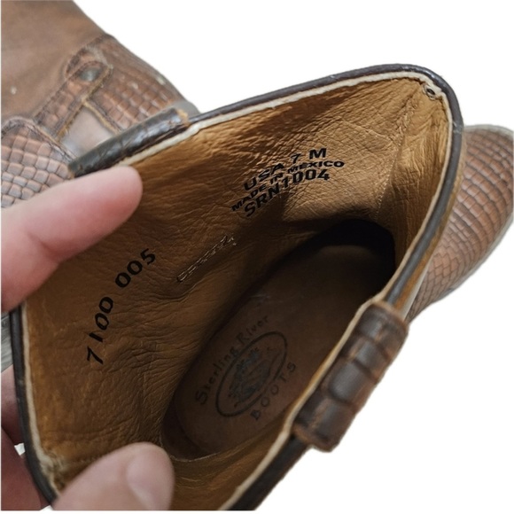 STERLING RIVER -  Low Rise Rustic Western Cowboy Booties Caramel Color. Size 7. - Picture 4 of 5